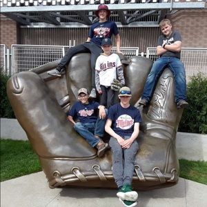 Meet your Posher, Chisum